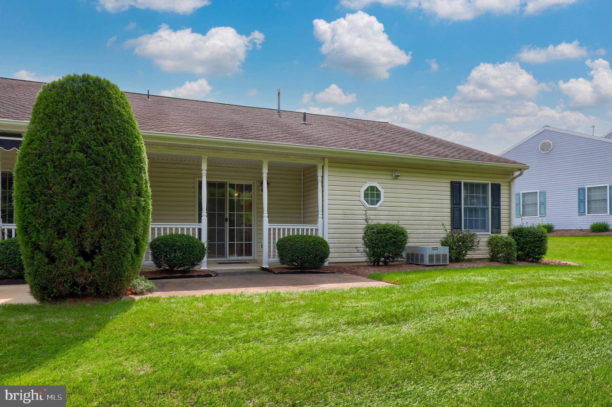 LONGSTOWN VILLAGE - Residential
