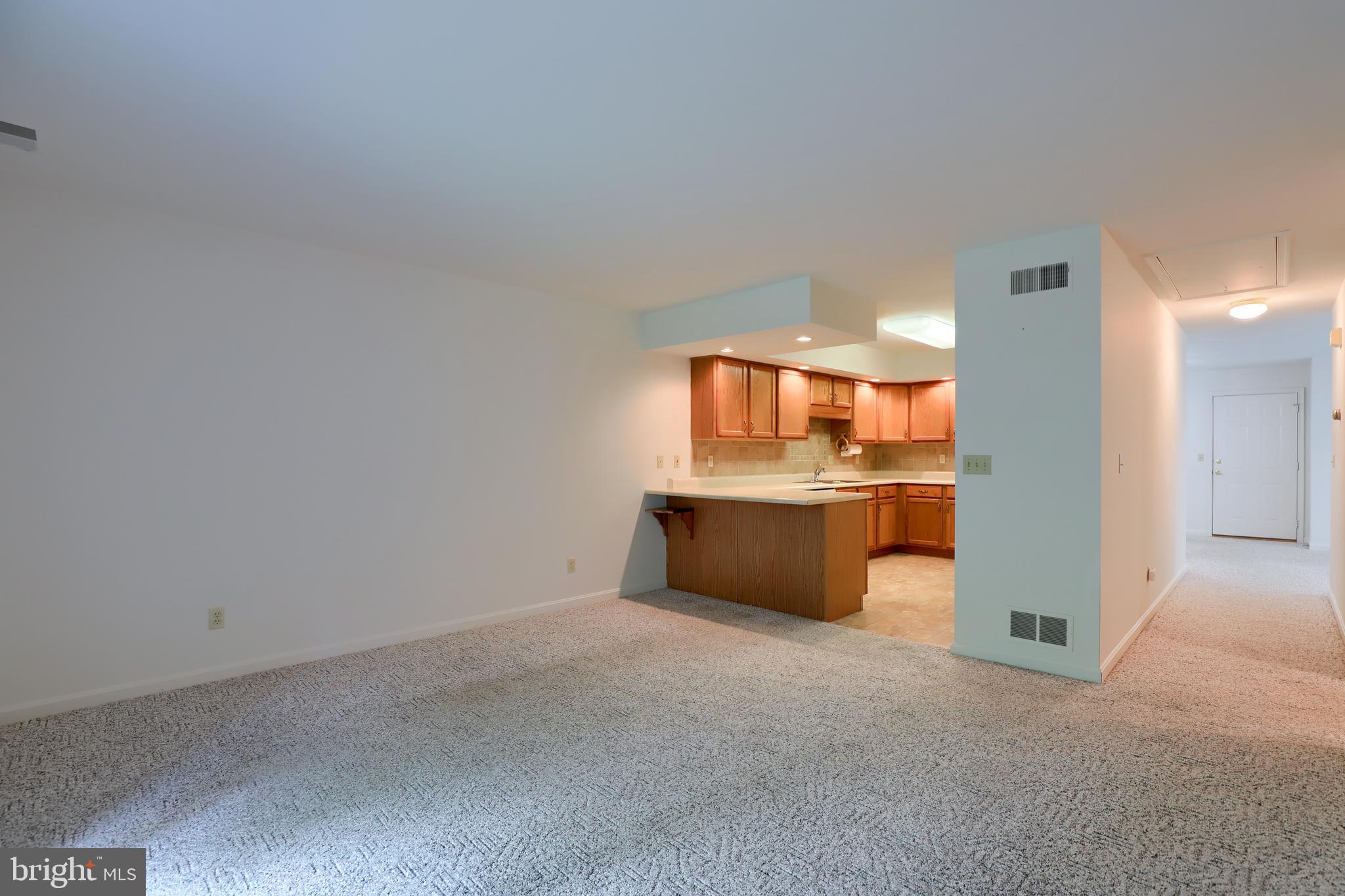 LONGSTOWN VILLAGE - Residential