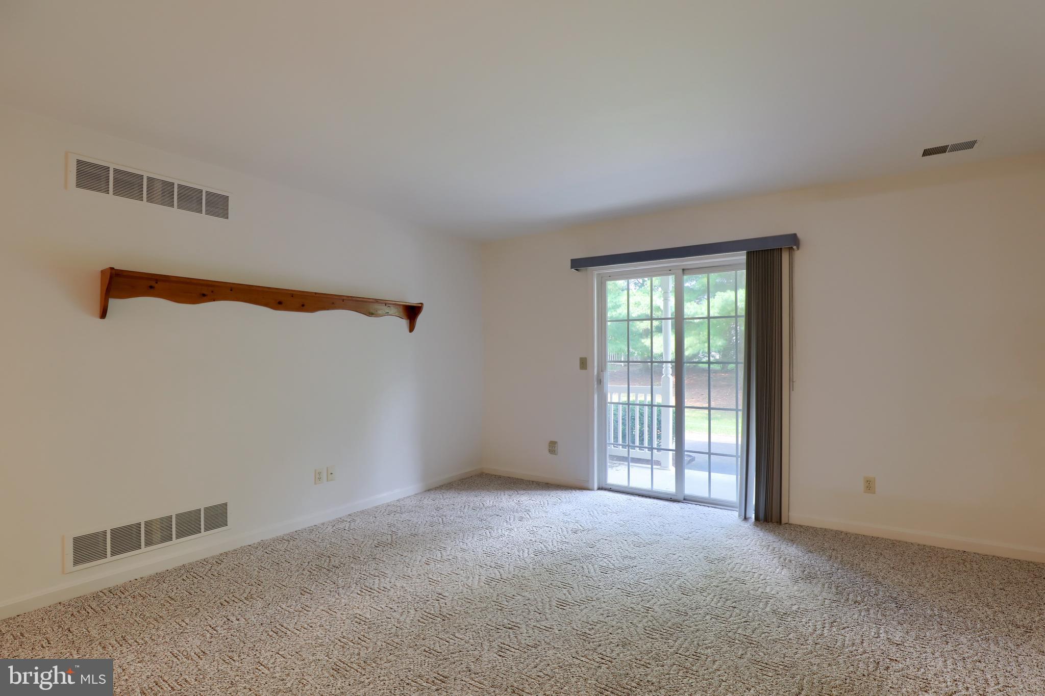 LONGSTOWN VILLAGE - Residential