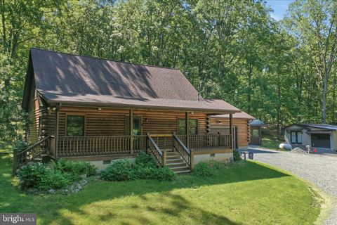 Homes For Sale - 762 Rolling Acres Drive<br/> OLD FIELDS, WV 26845