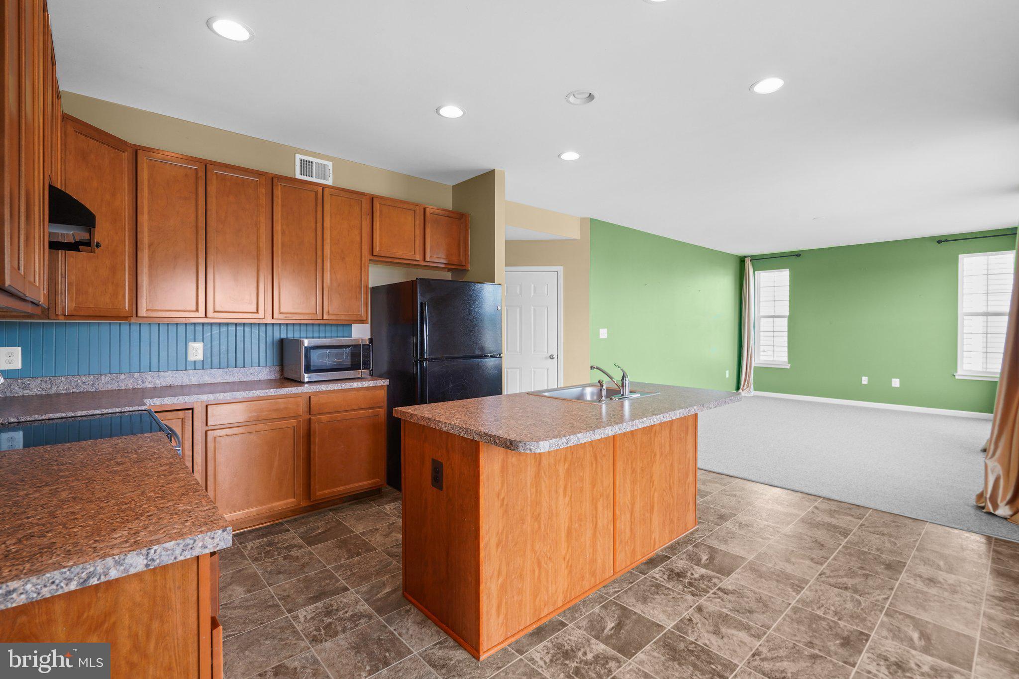 MOUNTAIN VALLEY - Residential Lease