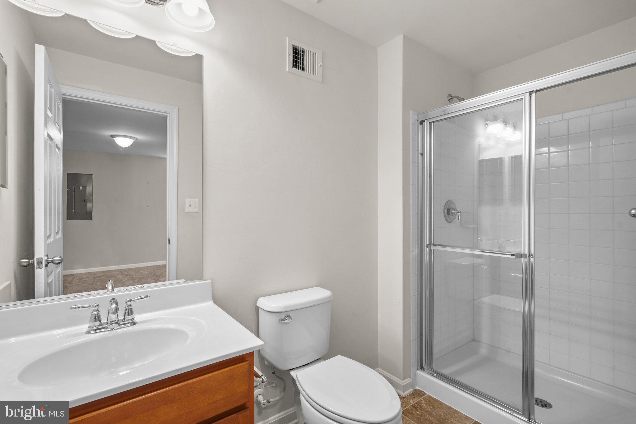 MOUNTAIN VALLEY - Residential Lease