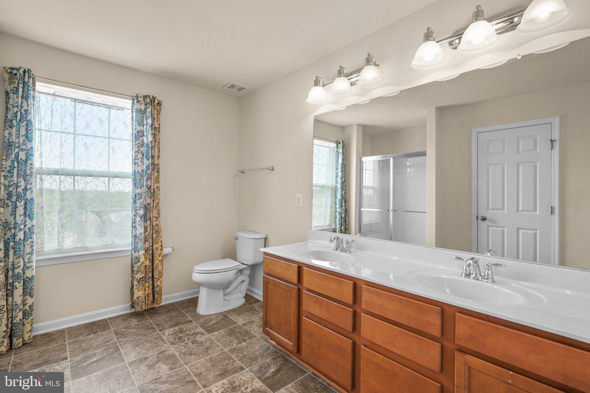 MOUNTAIN VALLEY - Residential Lease