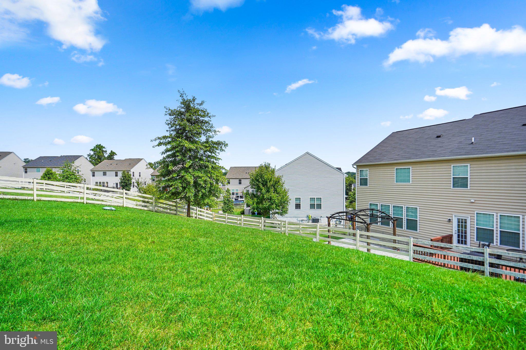 MOUNTAIN VALLEY - Residential Lease