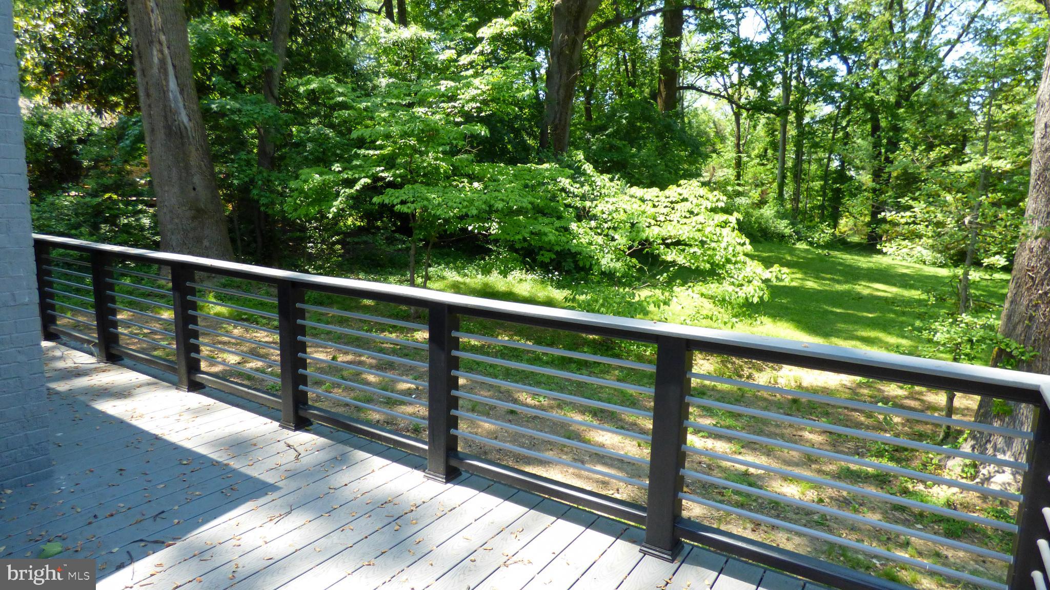 HILLWOOD - Residential Lease