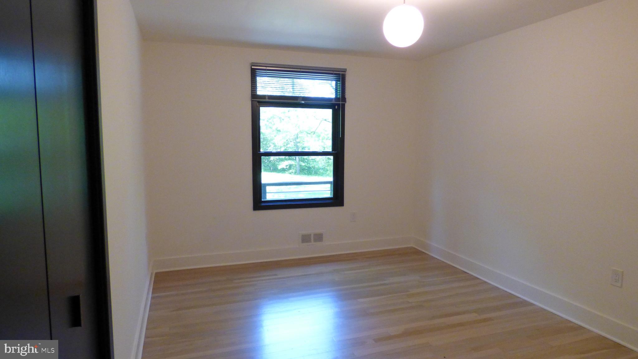 HILLWOOD - Residential Lease