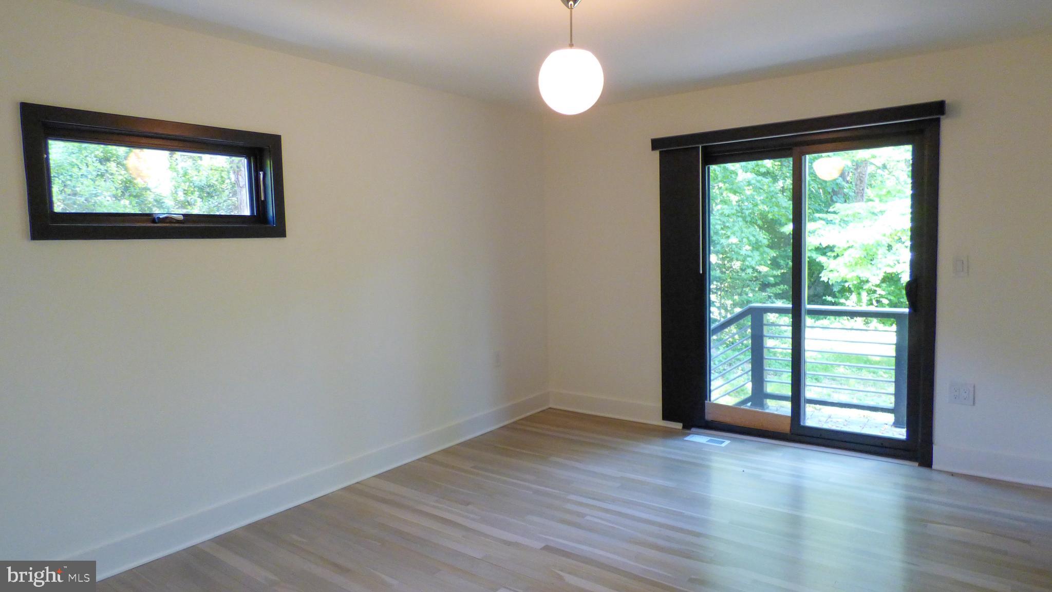 HILLWOOD - Residential Lease