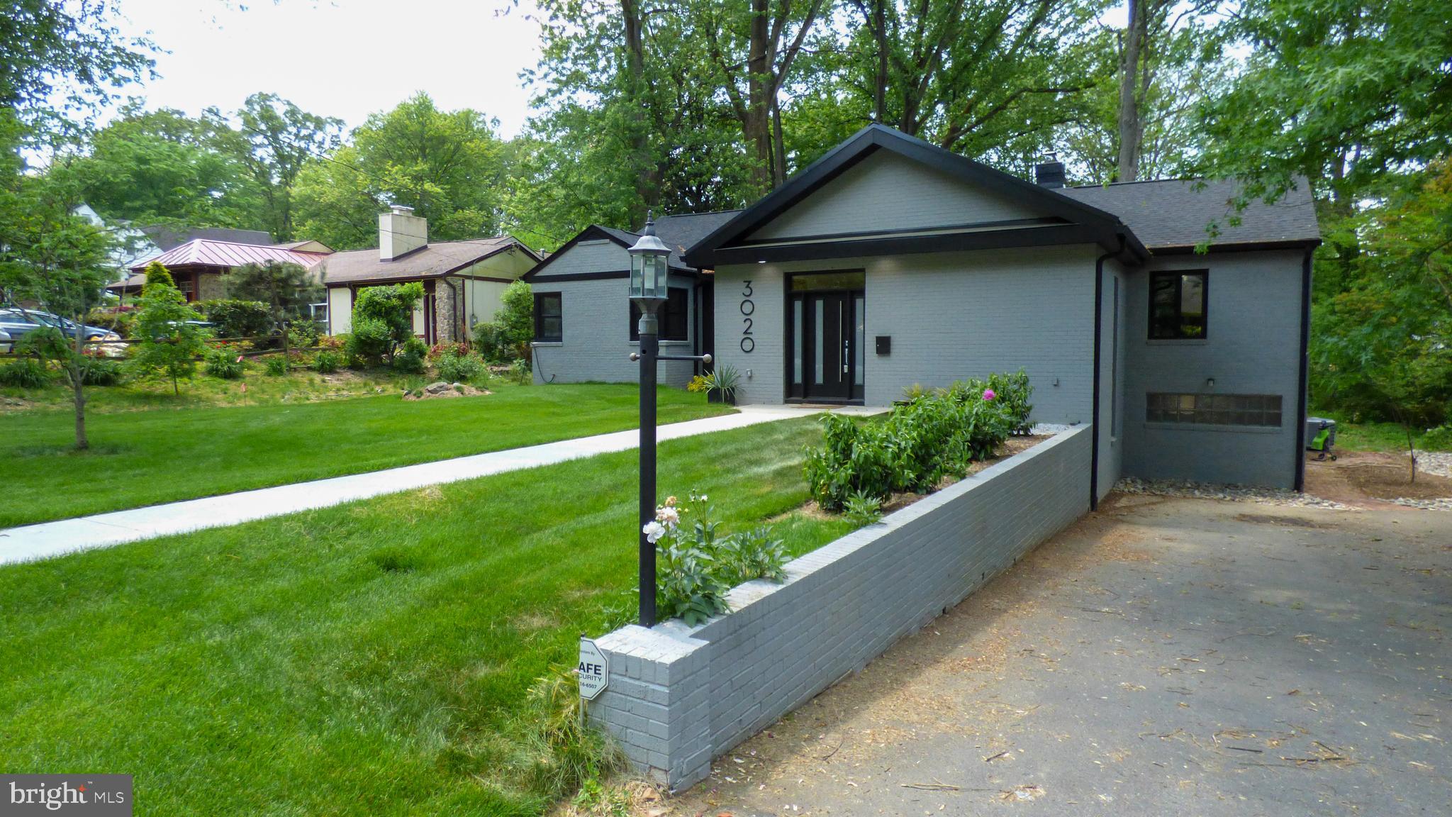 HILLWOOD - Residential Lease