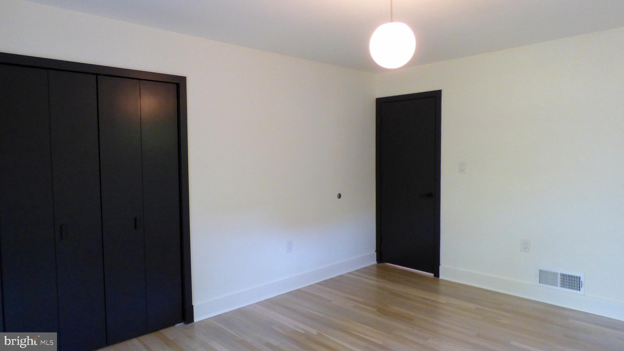 HILLWOOD - Residential Lease