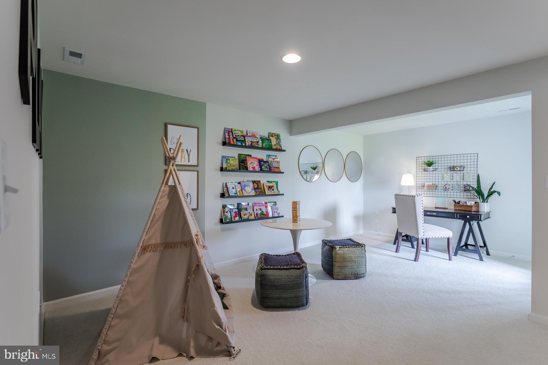 ARCHERS ROCK - Residential