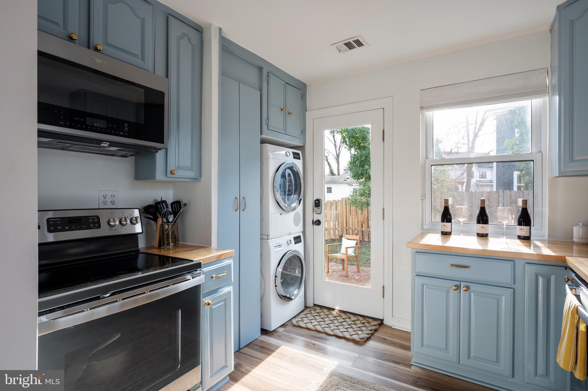 HOLLIN HALL VILLAGE - Residential