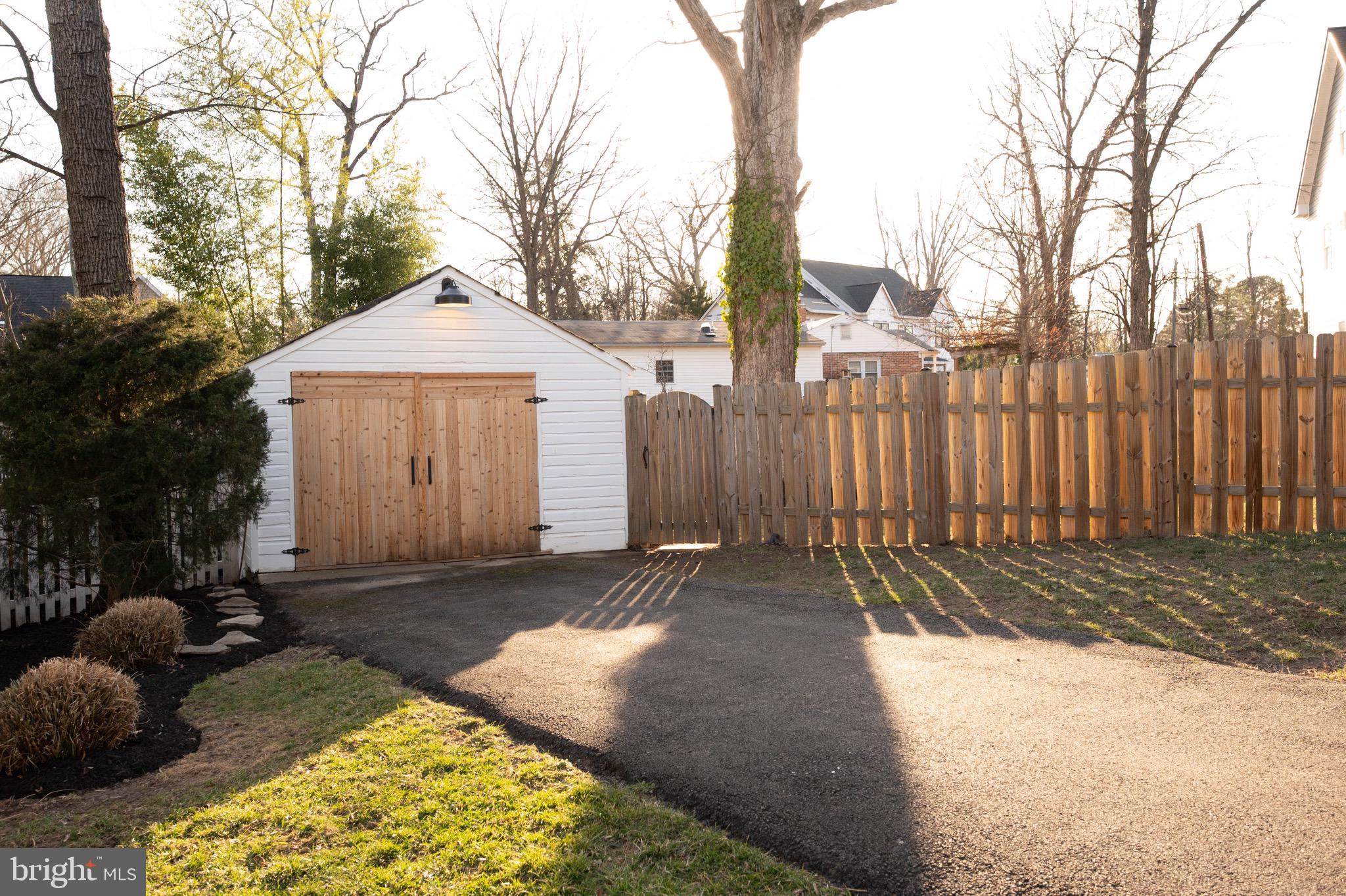 HOLLIN HALL VILLAGE - Residential