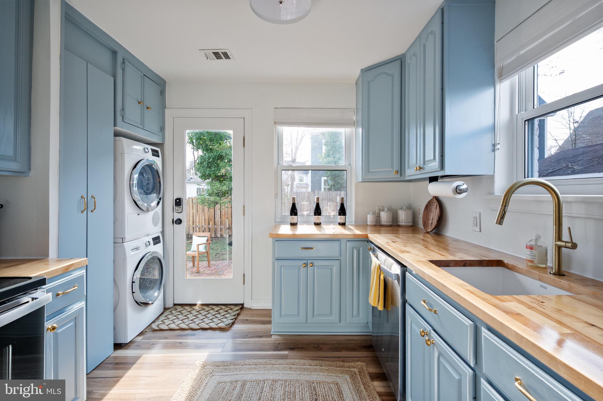 HOLLIN HALL VILLAGE - Residential