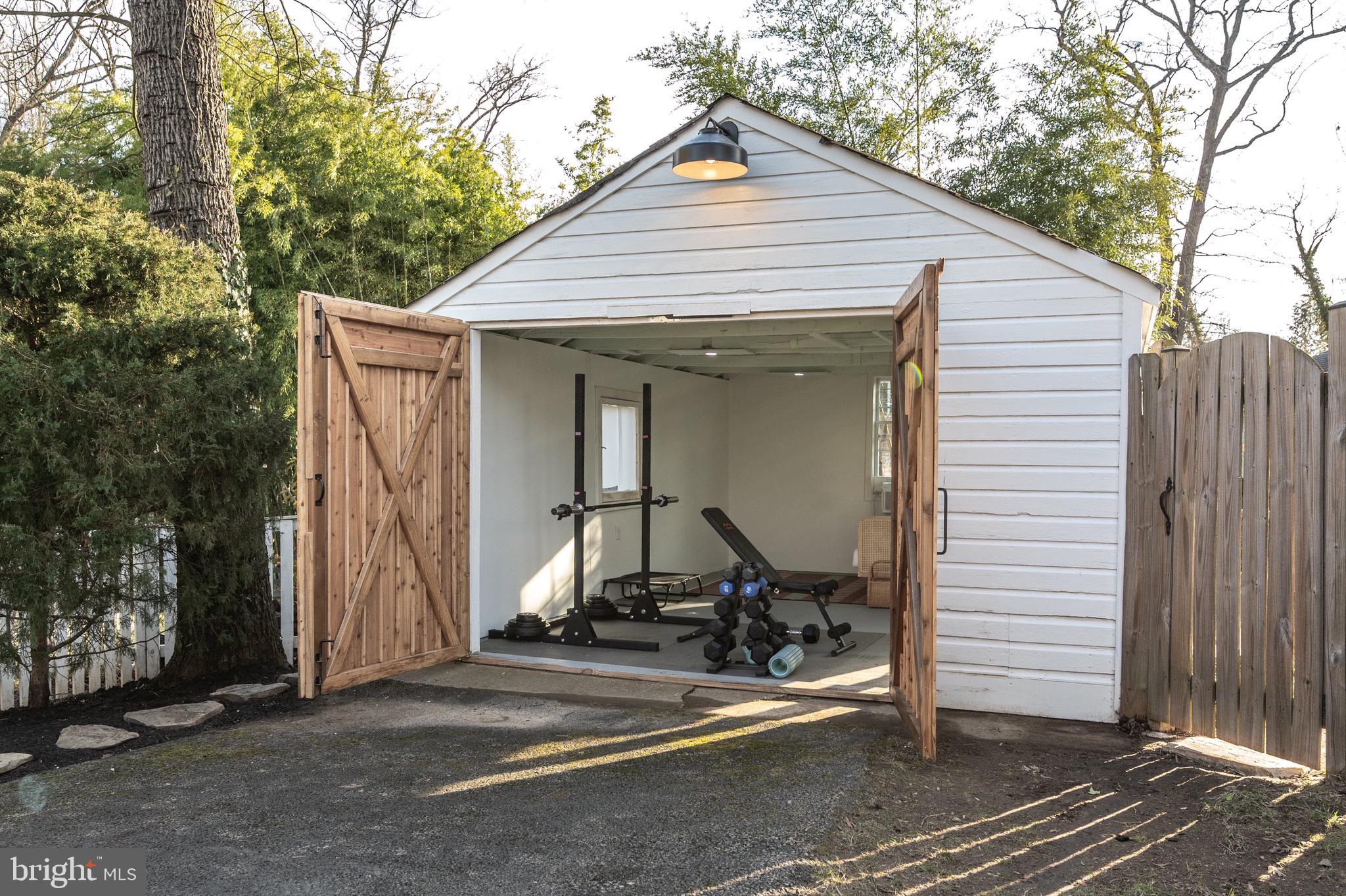 HOLLIN HALL VILLAGE - Residential