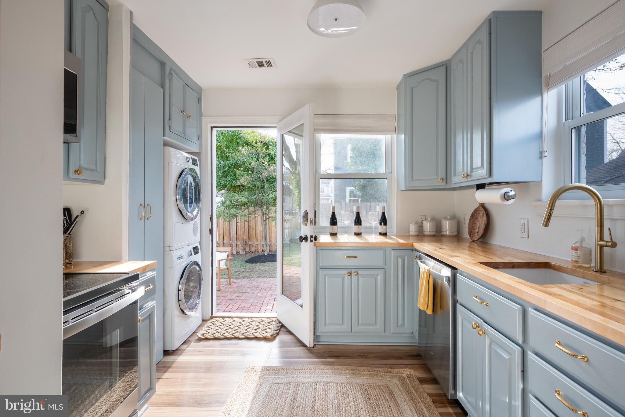 HOLLIN HALL VILLAGE - Residential