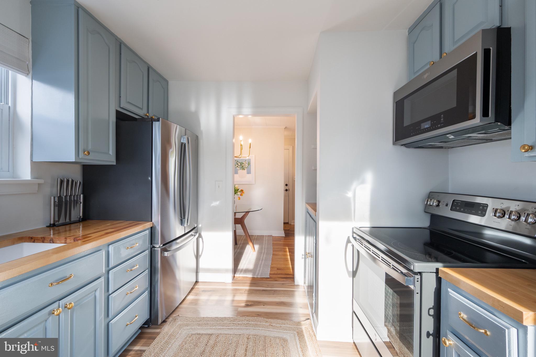 HOLLIN HALL VILLAGE - Residential