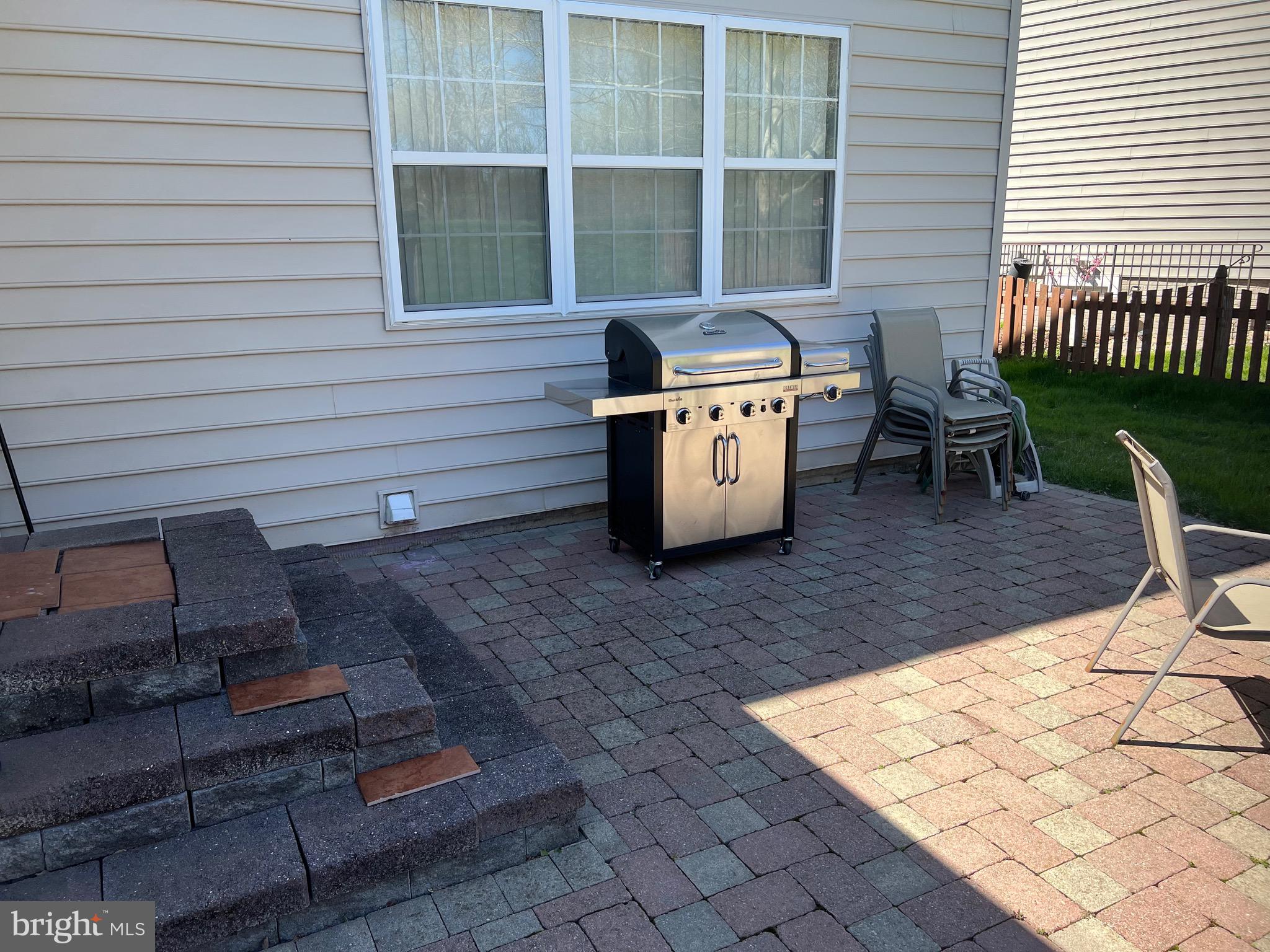 AIRDRIE MEADOWS - Residential