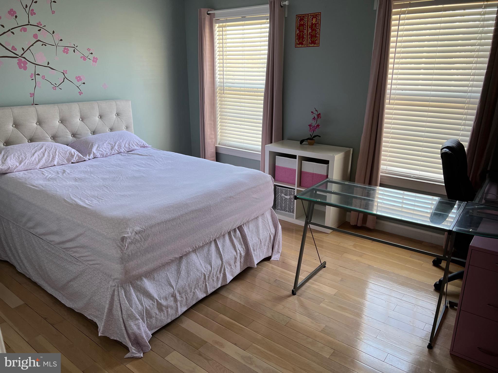 AIRDRIE MEADOWS - Residential