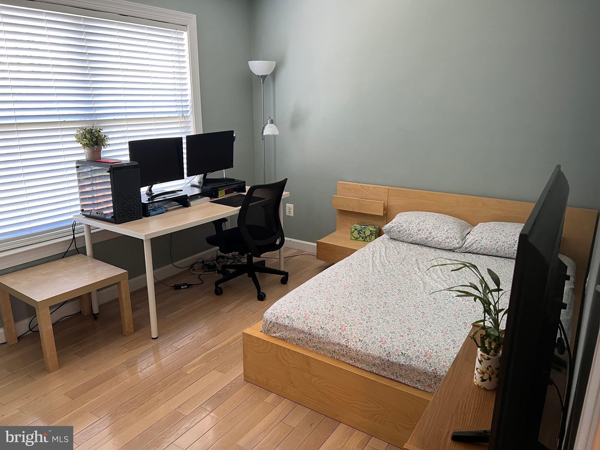 AIRDRIE MEADOWS - Residential