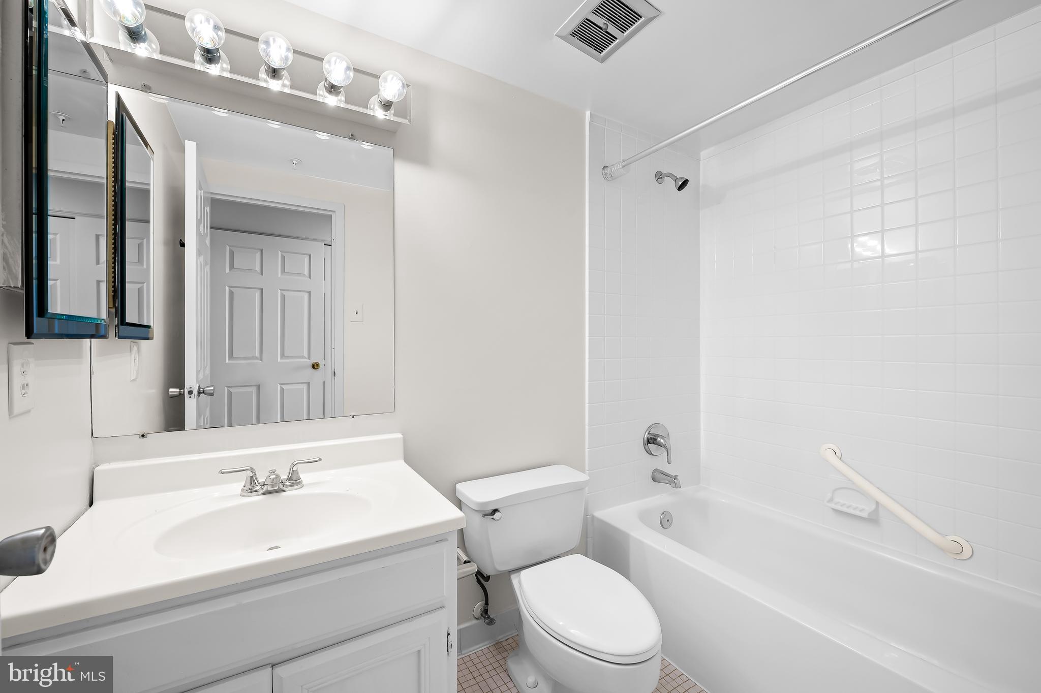 TOWSON - Residential Lease