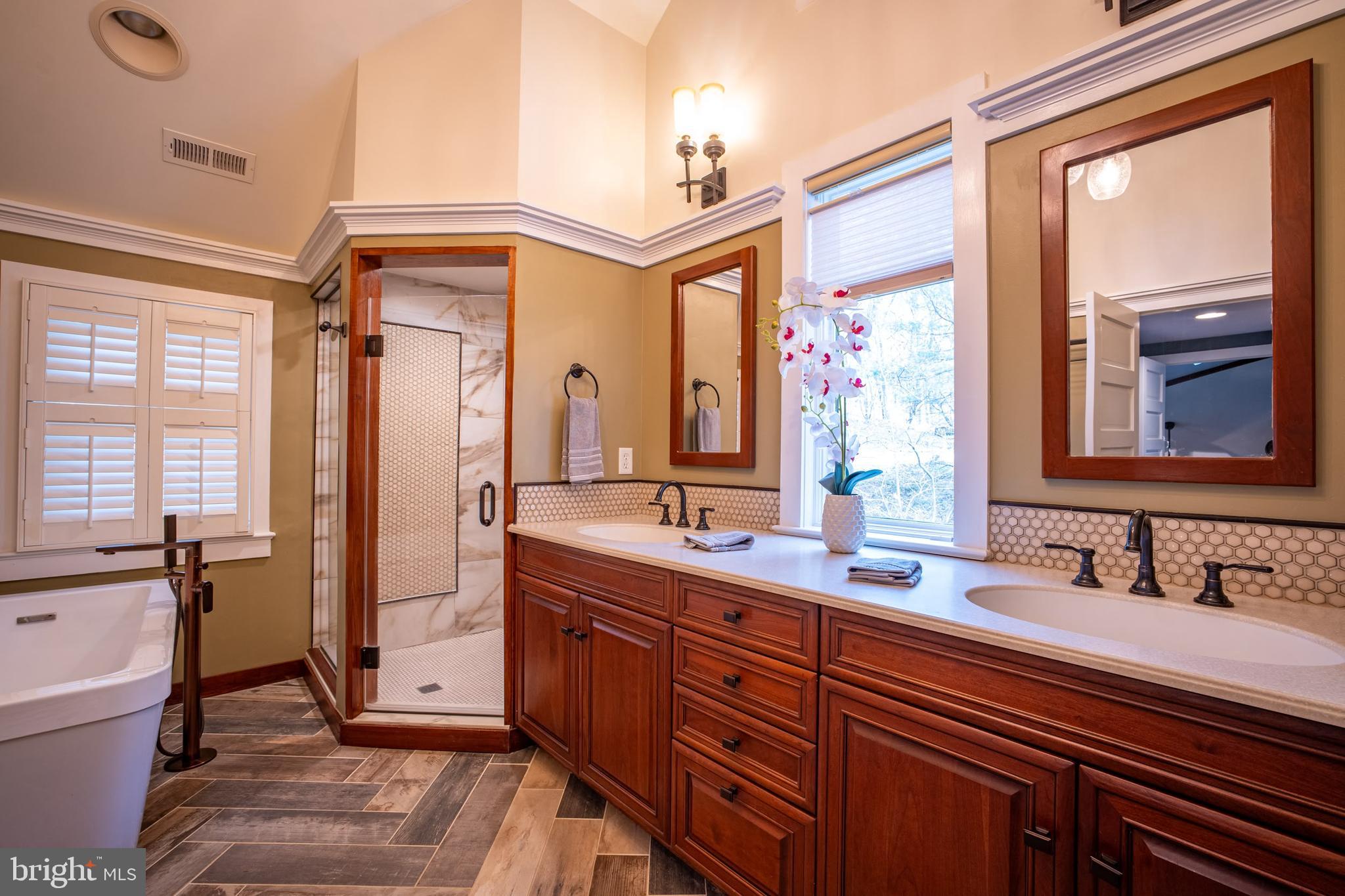 TAYLORSTOWN - Residential