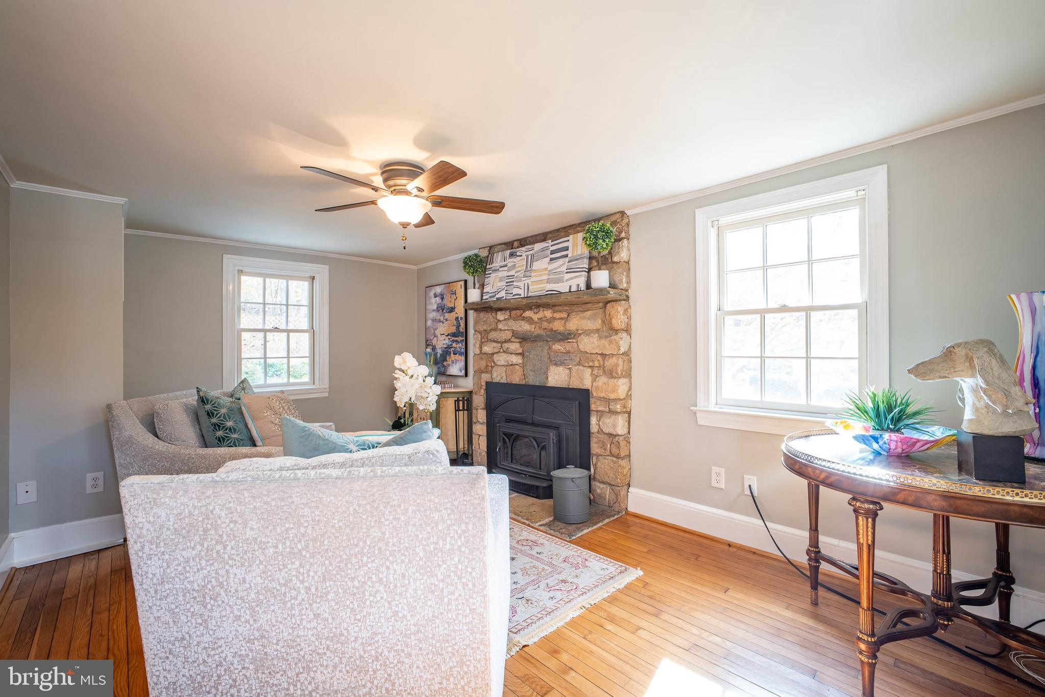 TAYLORSTOWN - Residential