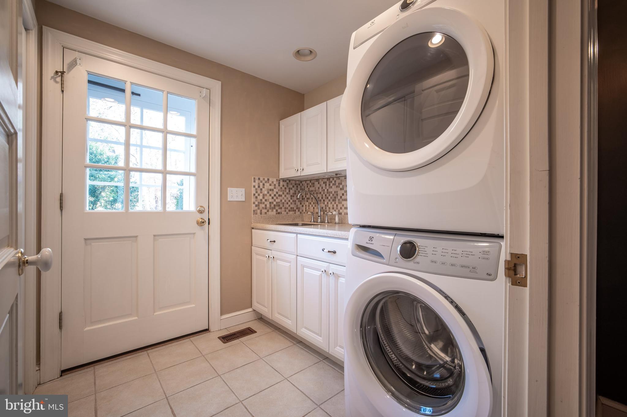 TAYLORSTOWN - Residential