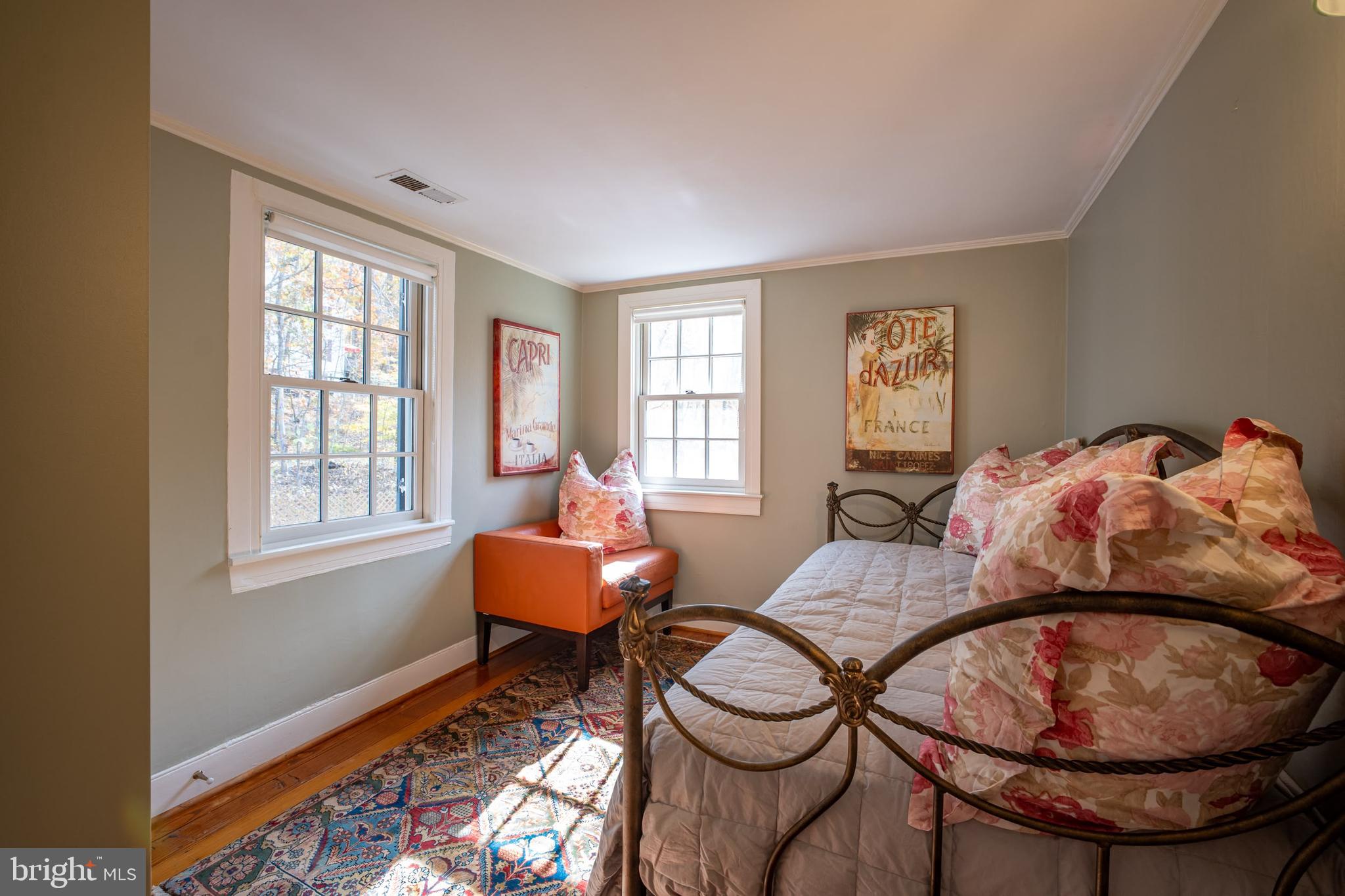 TAYLORSTOWN - Residential