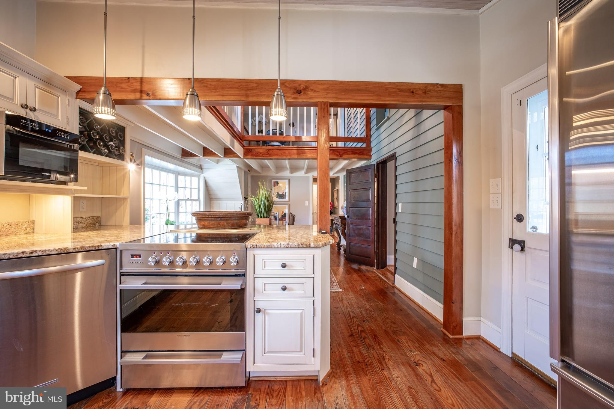 TAYLORSTOWN - Residential