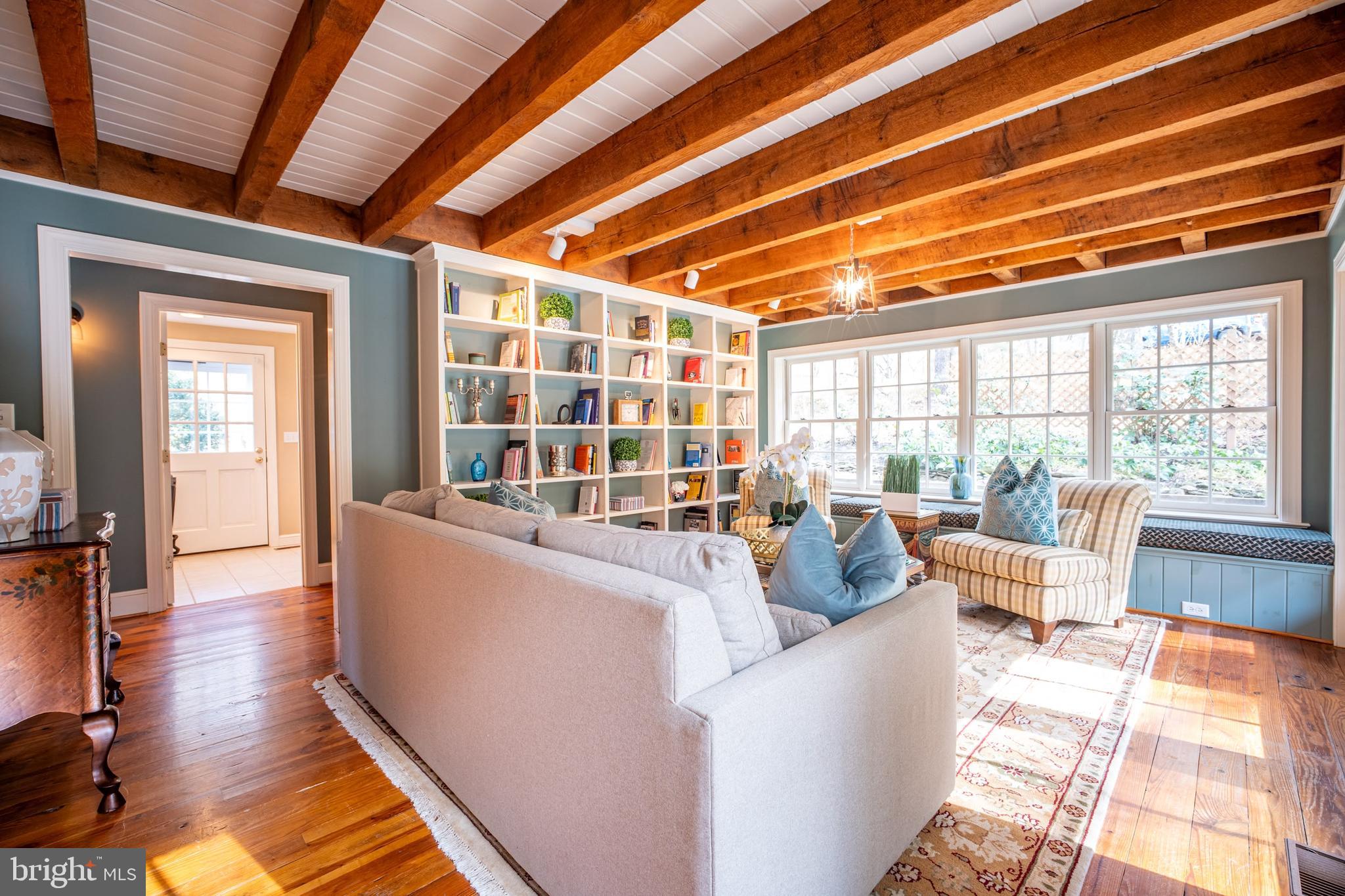 TAYLORSTOWN - Residential