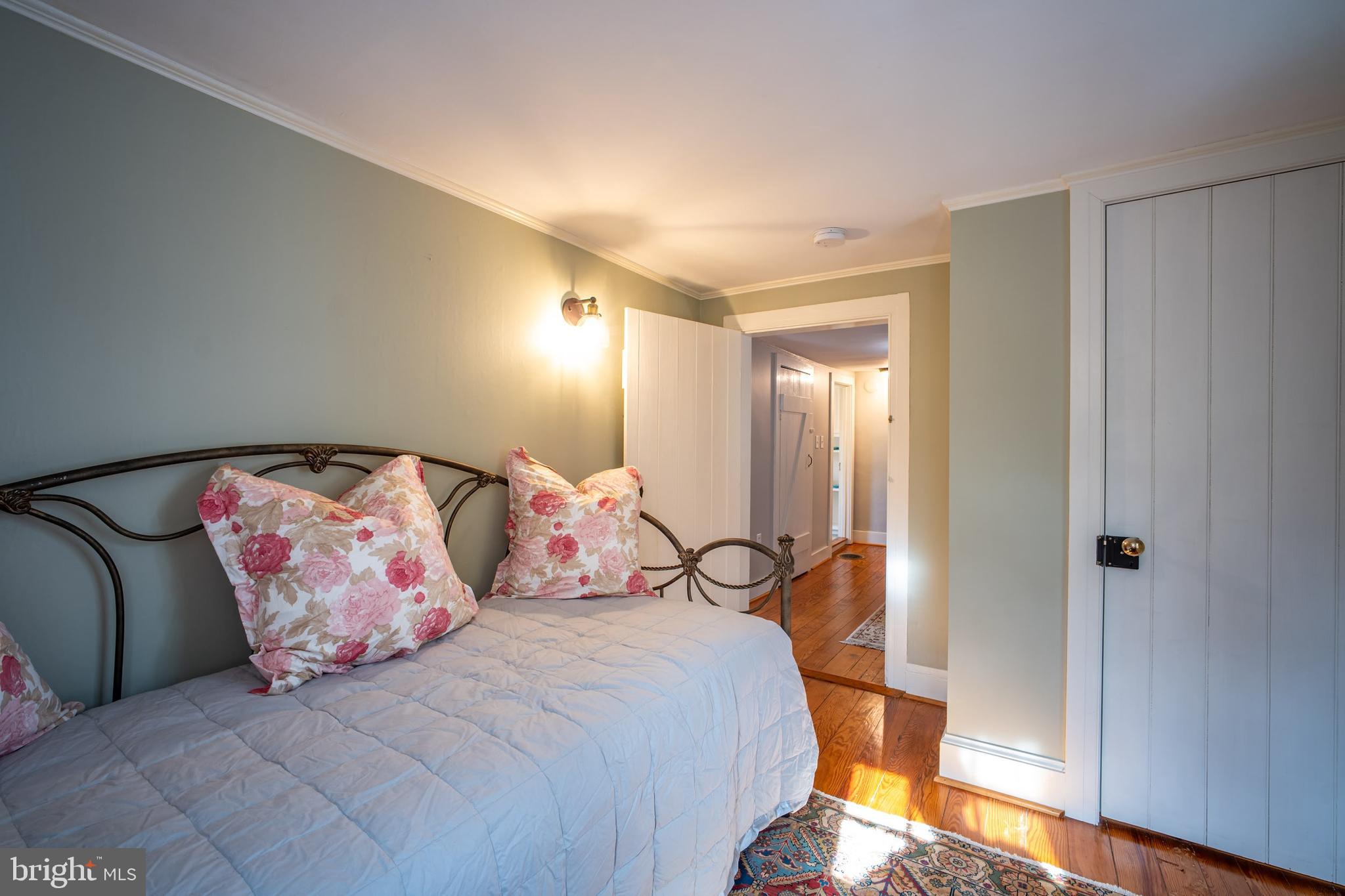 TAYLORSTOWN - Residential