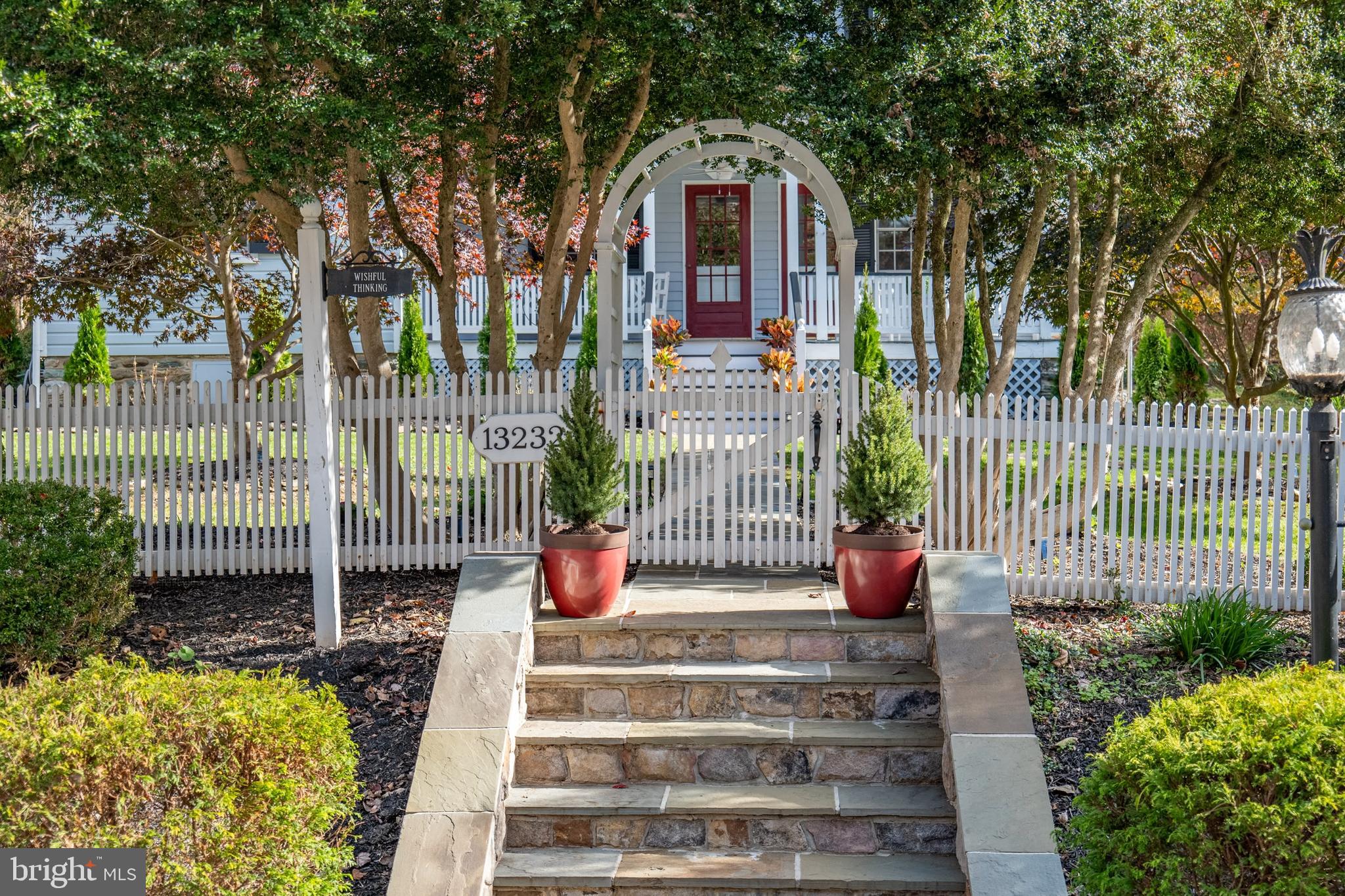 TAYLORSTOWN - Residential