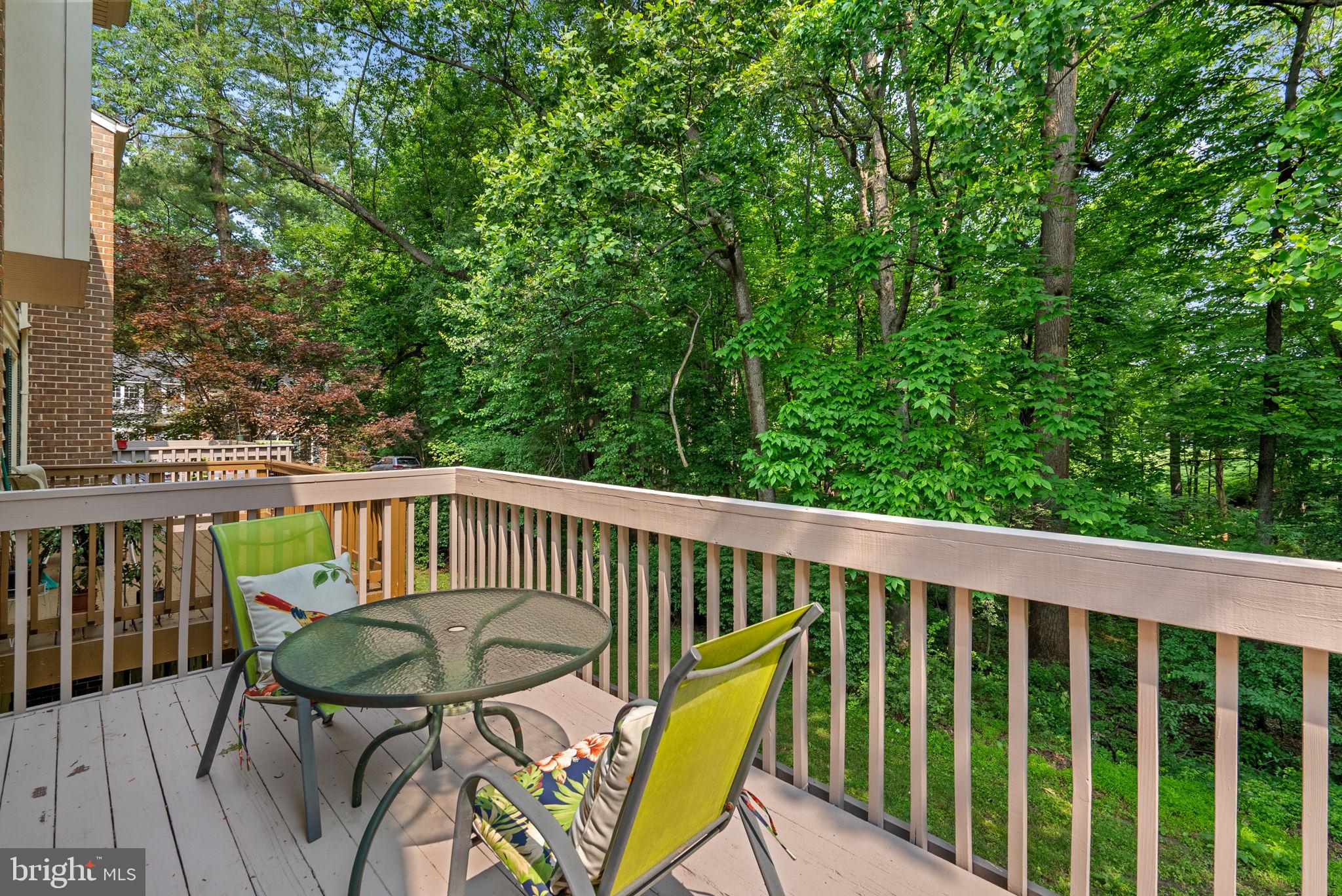 SHADOW OAK - Residential