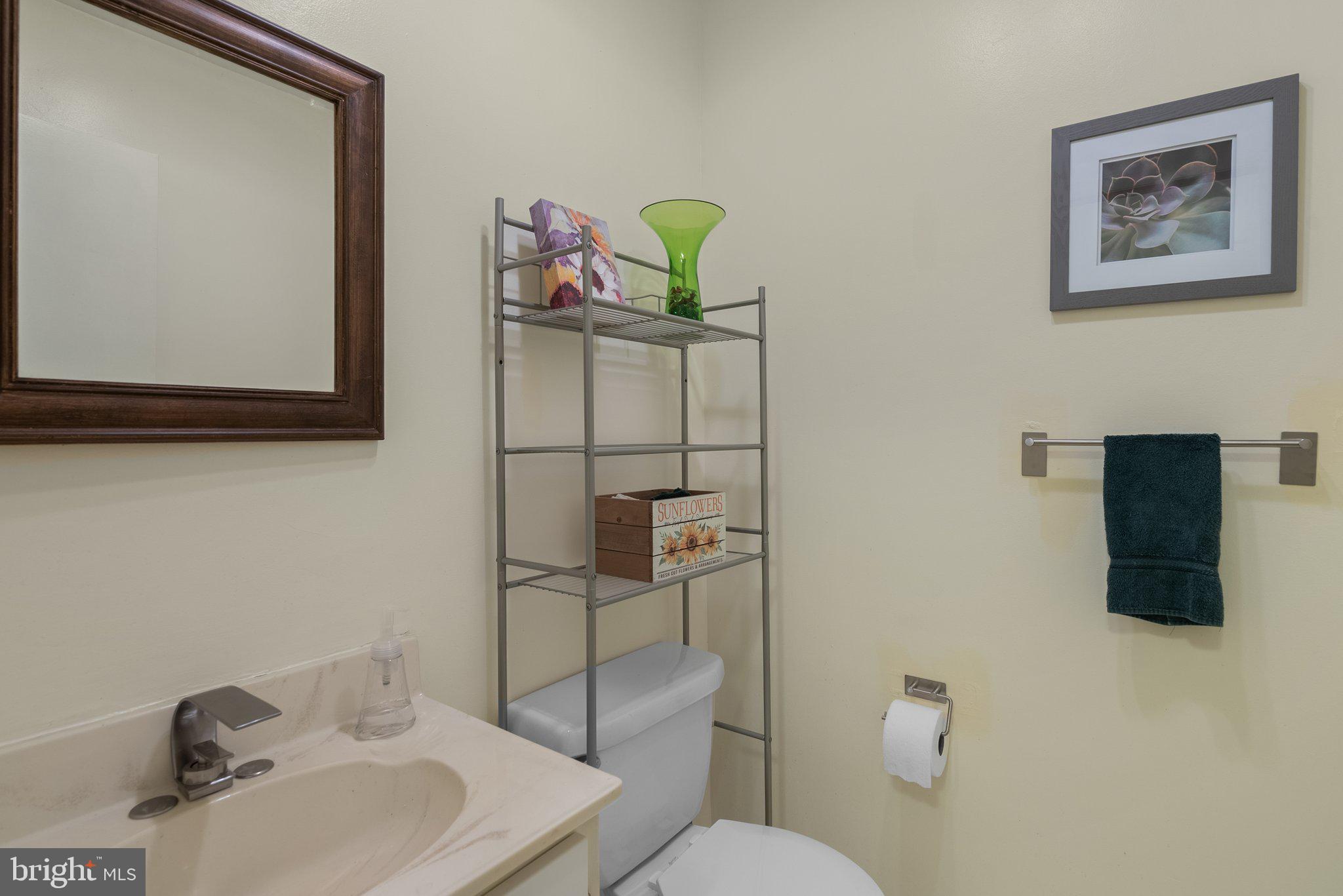 SHADOW OAK - Residential