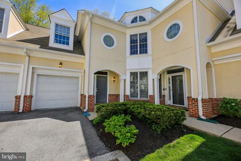 7 CORNELIUS COURT 7 BALTIMORE MD 21208