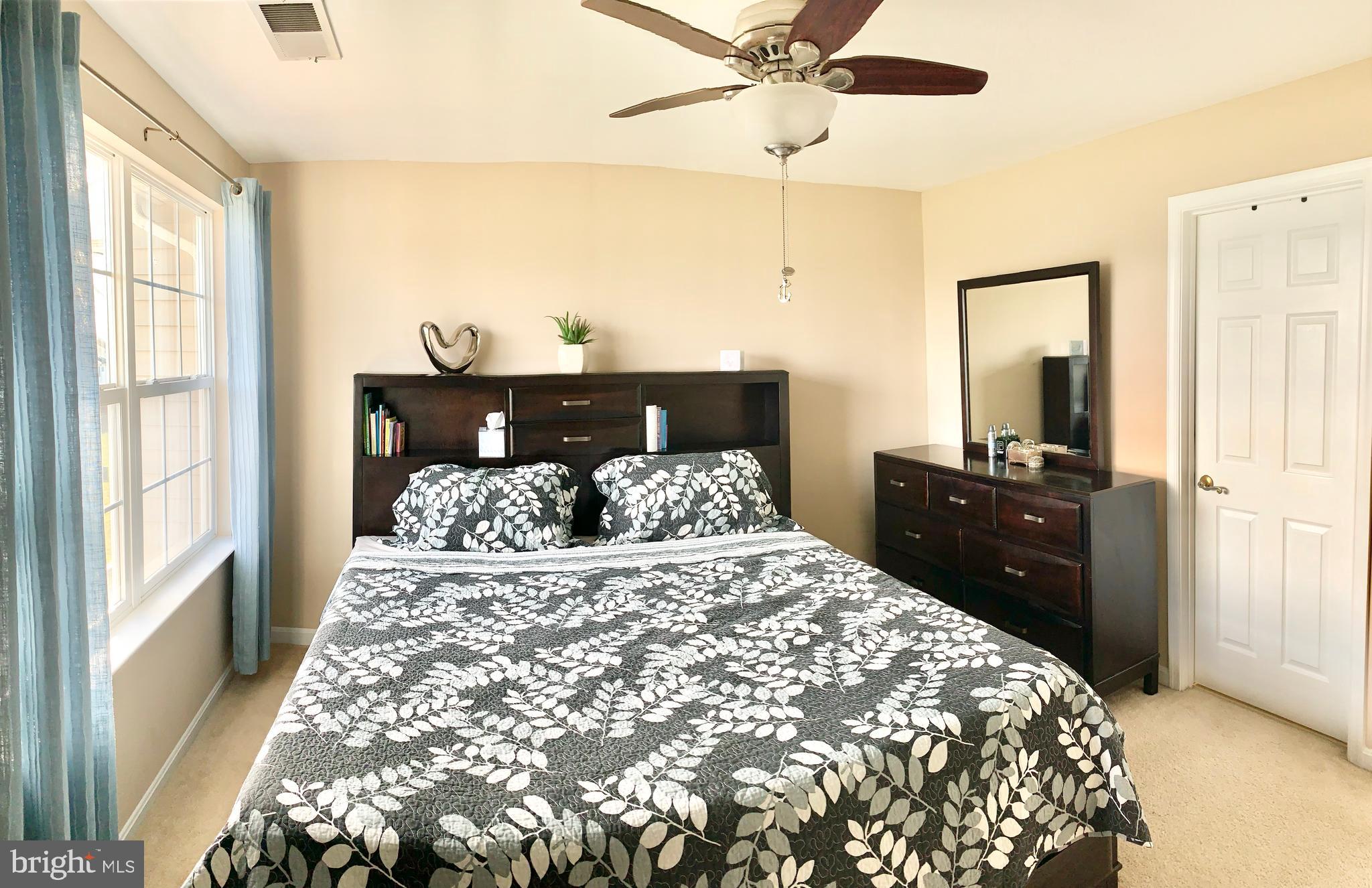 PRINCE WILLIAM COMMONS - Residential Lease