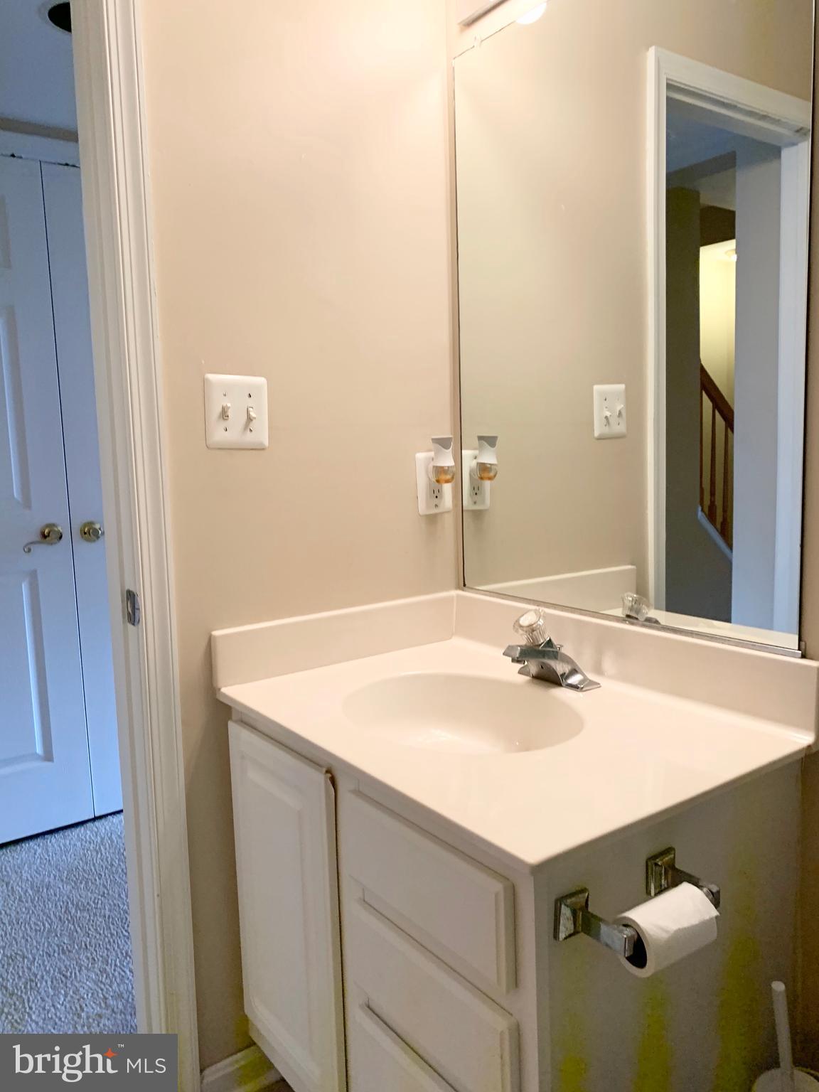 PRINCE WILLIAM COMMONS - Residential Lease