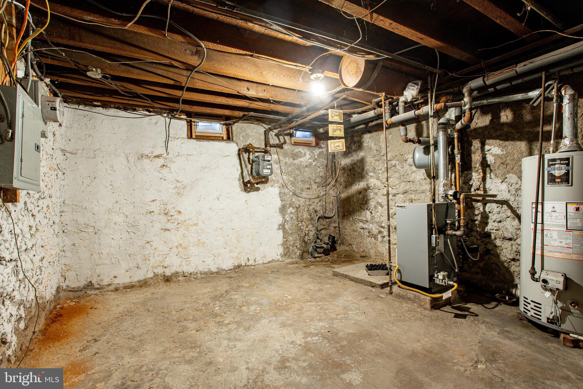 POINT BREEZE - Residential