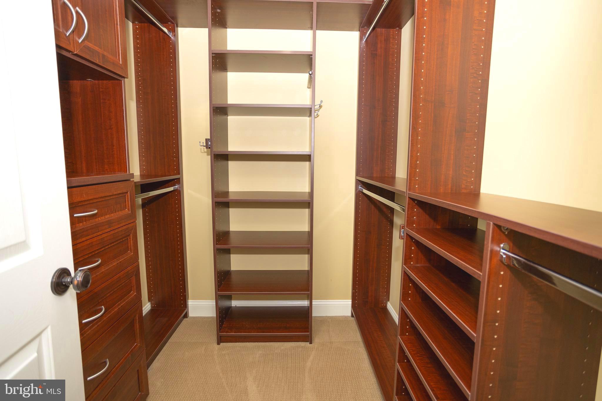 WEATHERFIELD - Residential