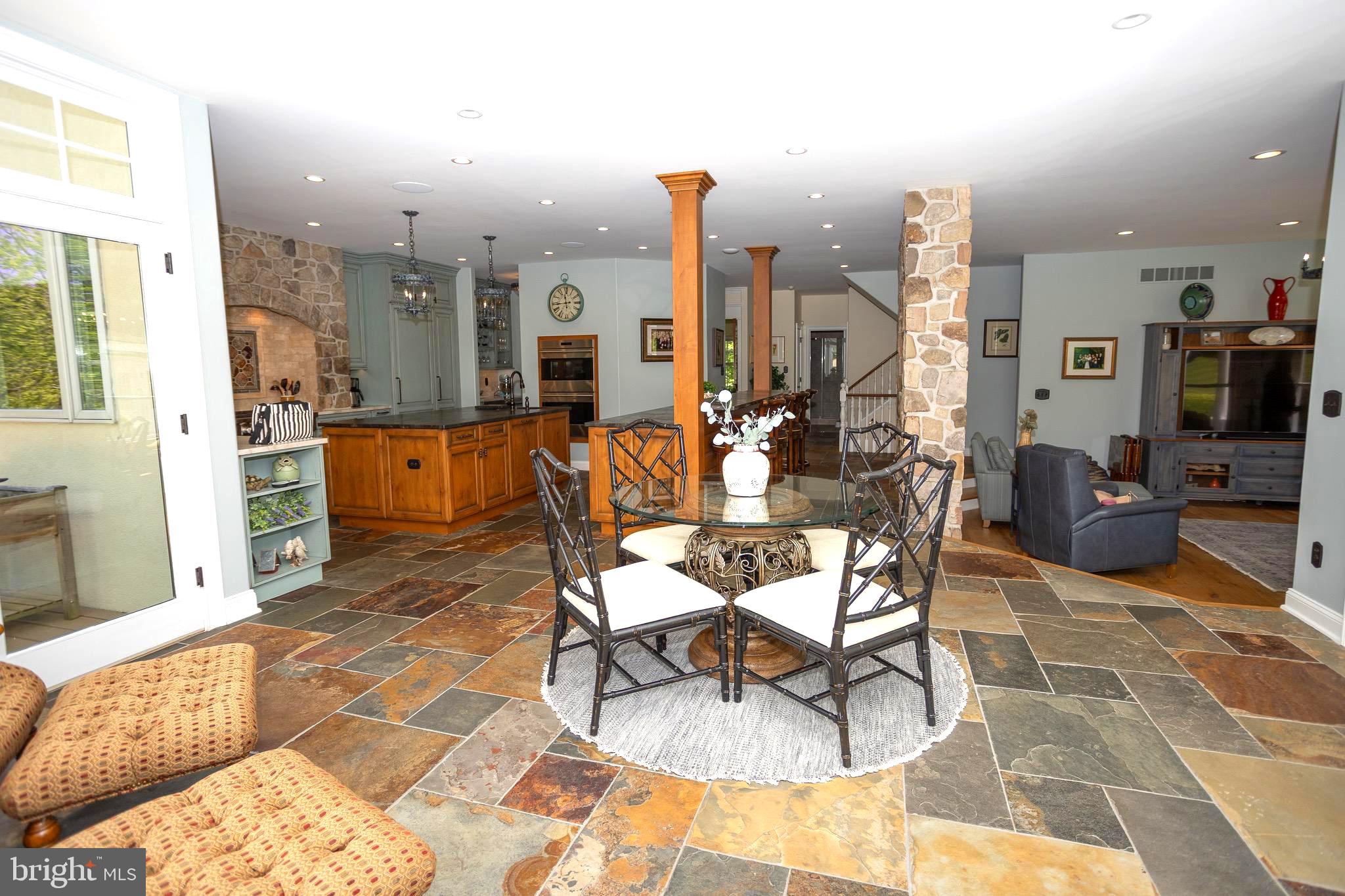 WEATHERFIELD - Residential