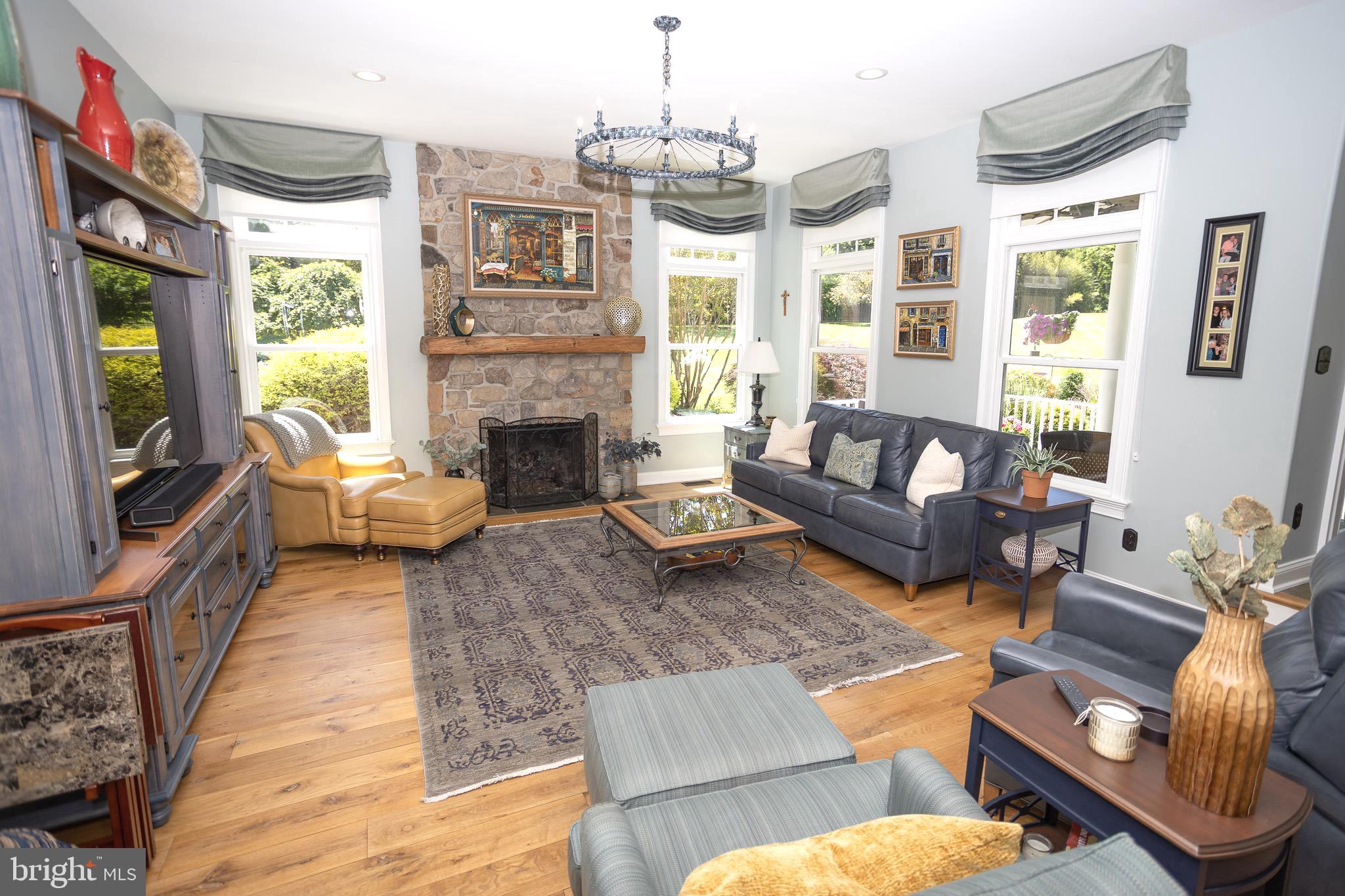 WEATHERFIELD - Residential