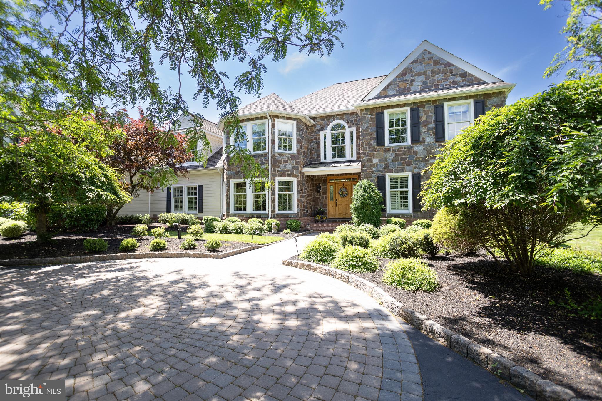 9 GREENBRIAR CIRCLE