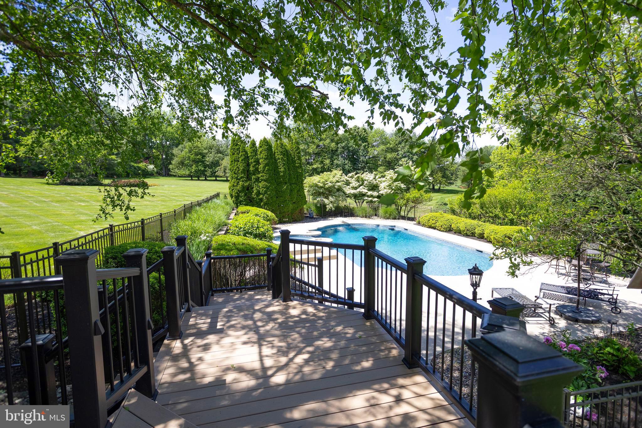 WEATHERFIELD - Residential