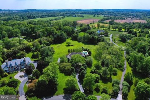 9 GREENBRIAR CIRCLE NEWTOWN PA 18940