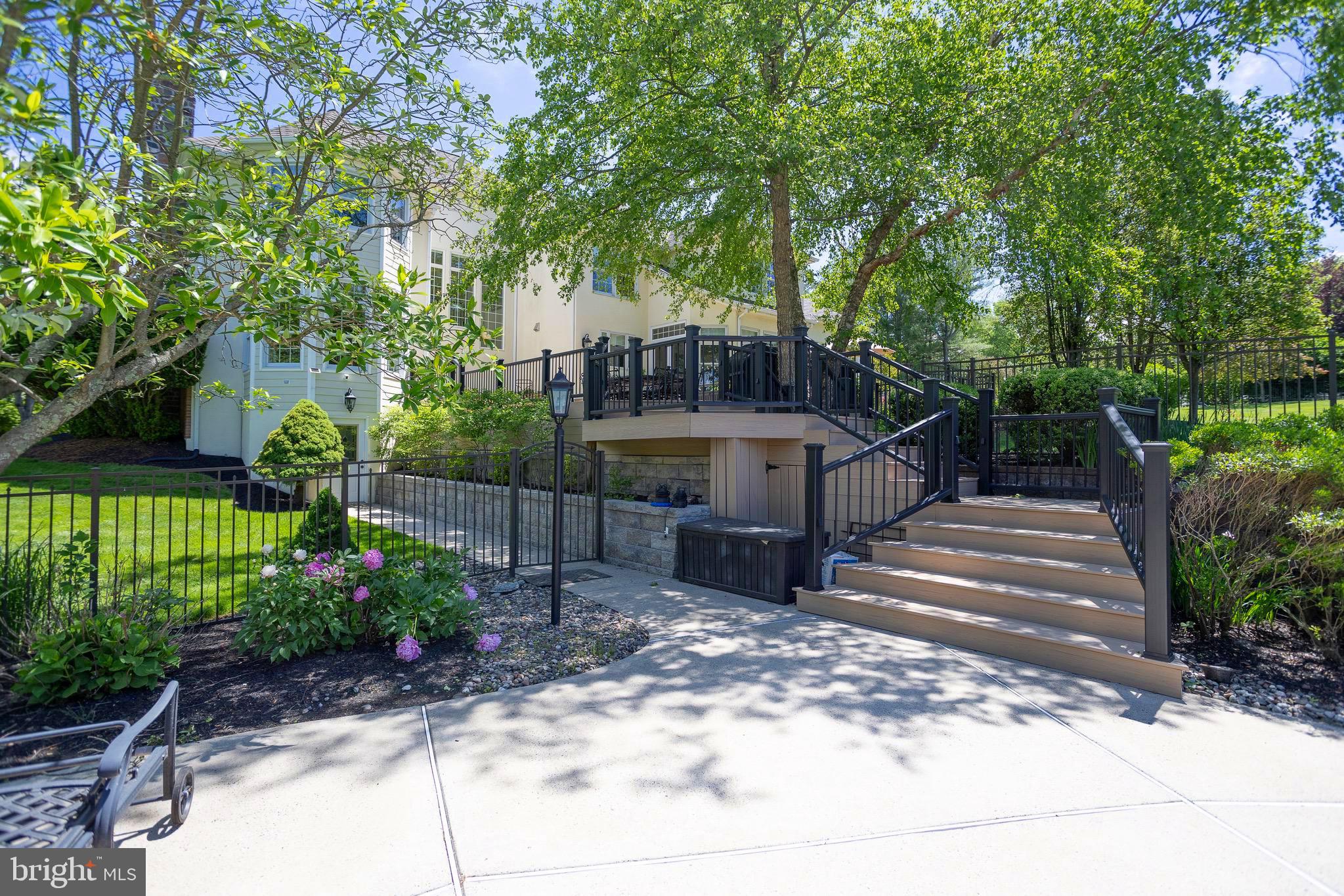 WEATHERFIELD - Residential