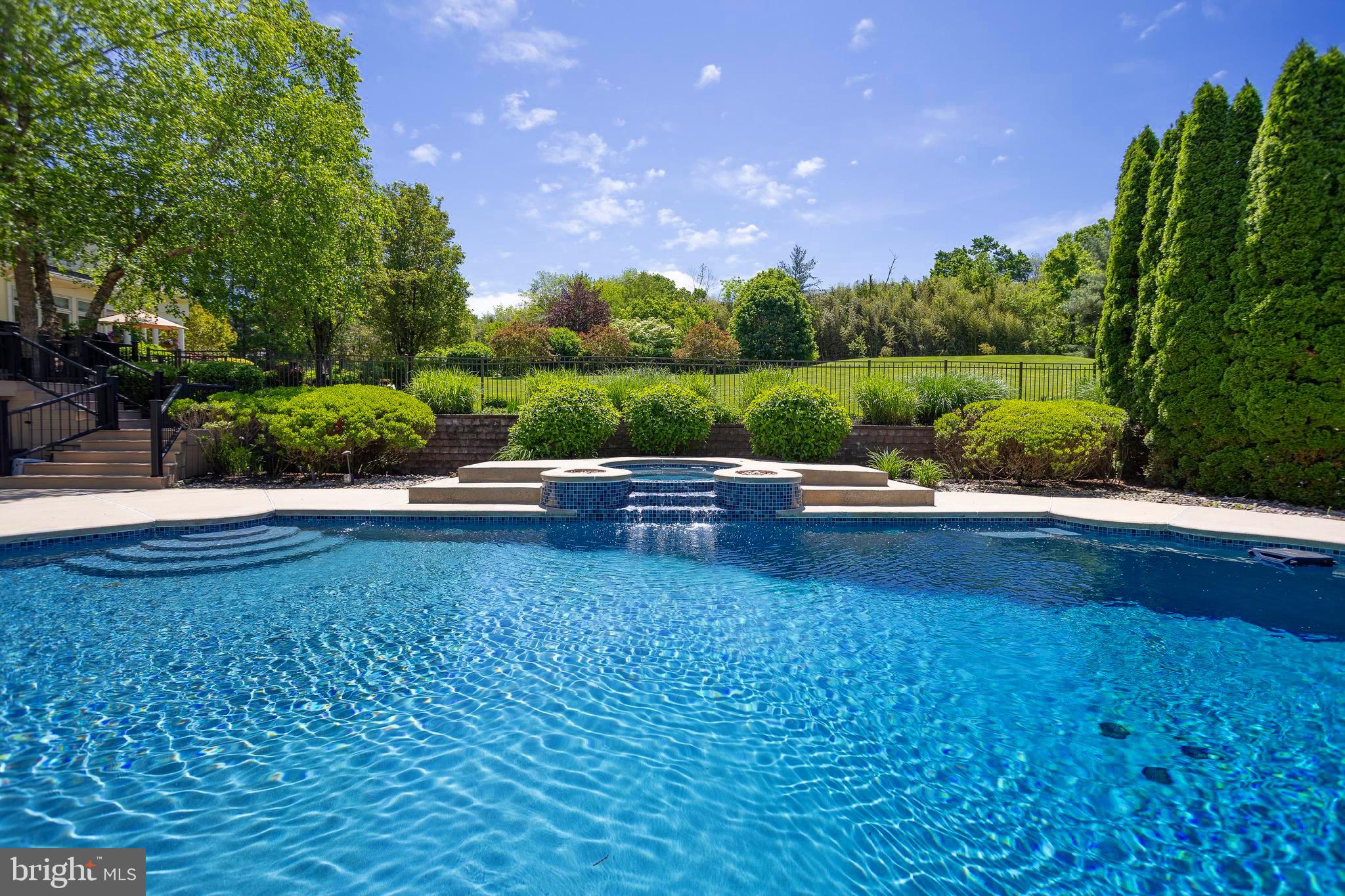 WEATHERFIELD - Residential