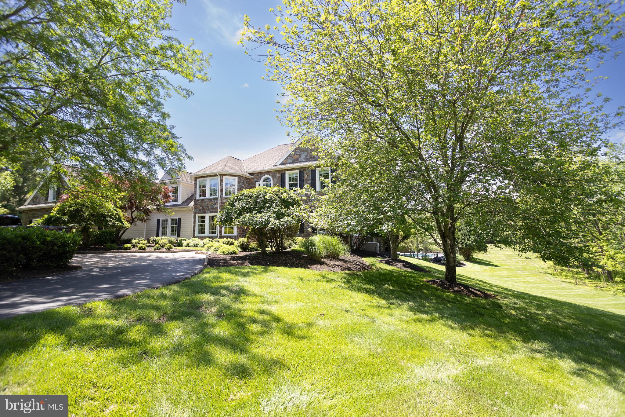 9 GREENBRIAR CIRCLE