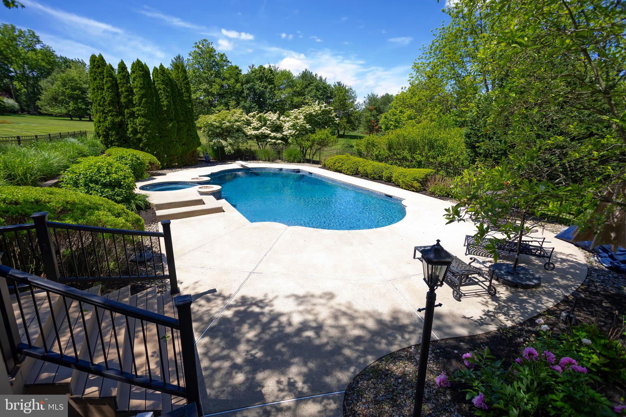 WEATHERFIELD - Residential