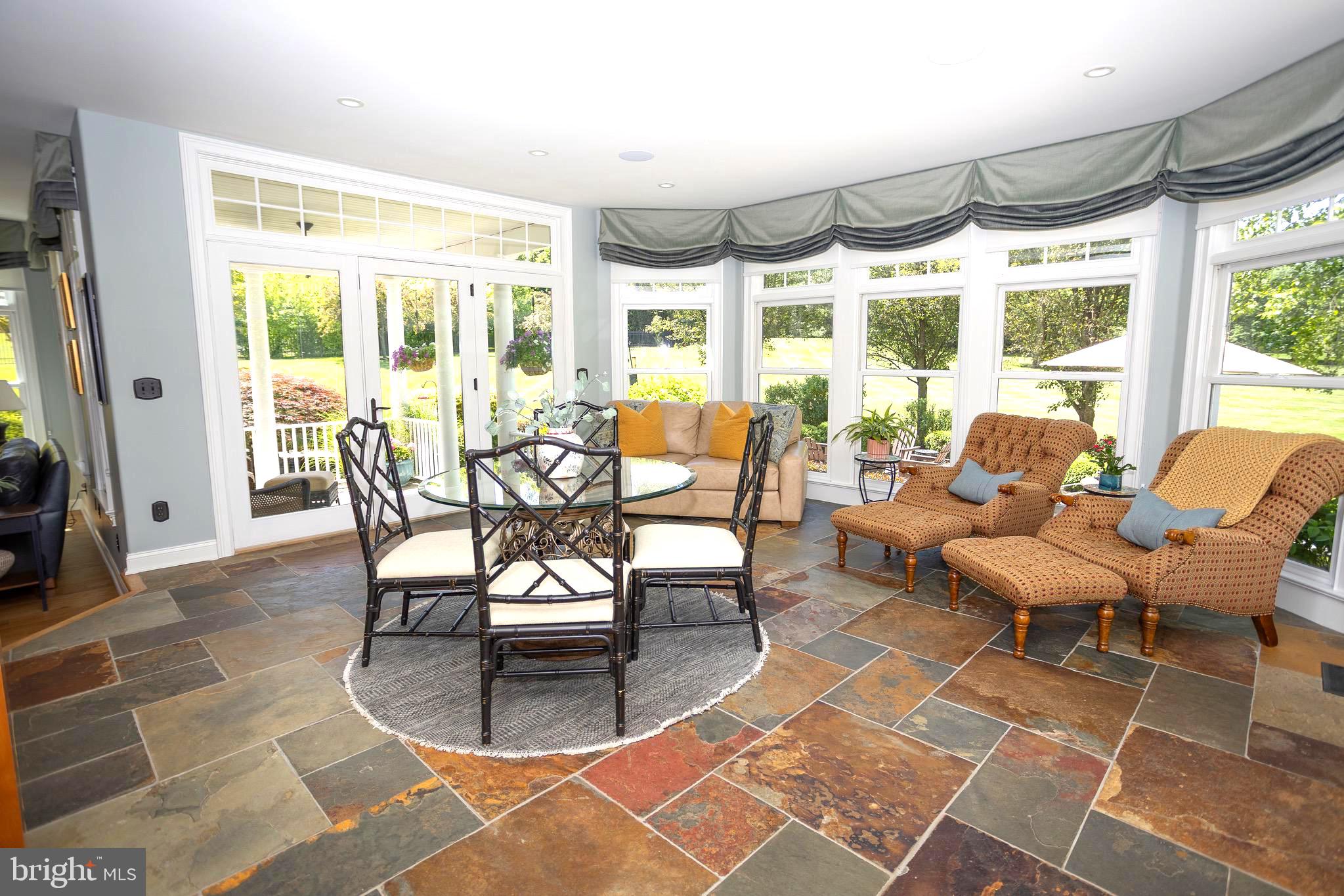 WEATHERFIELD - Residential