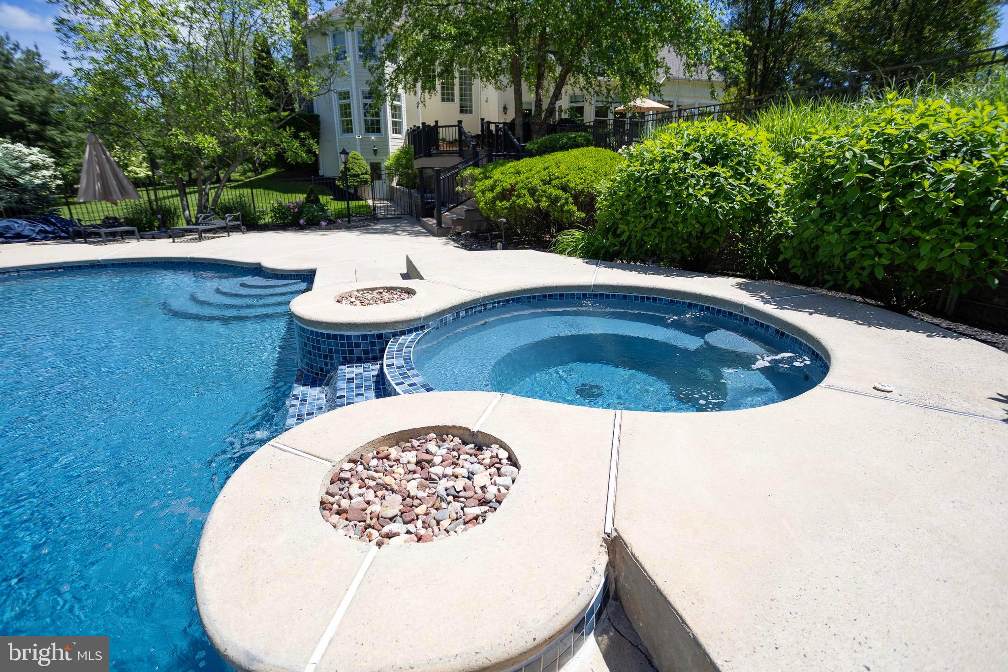 WEATHERFIELD - Residential